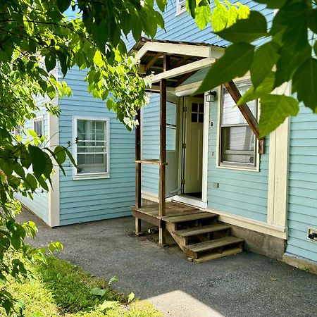 Traveler'S Den In Medford Apartment Bagian luar foto