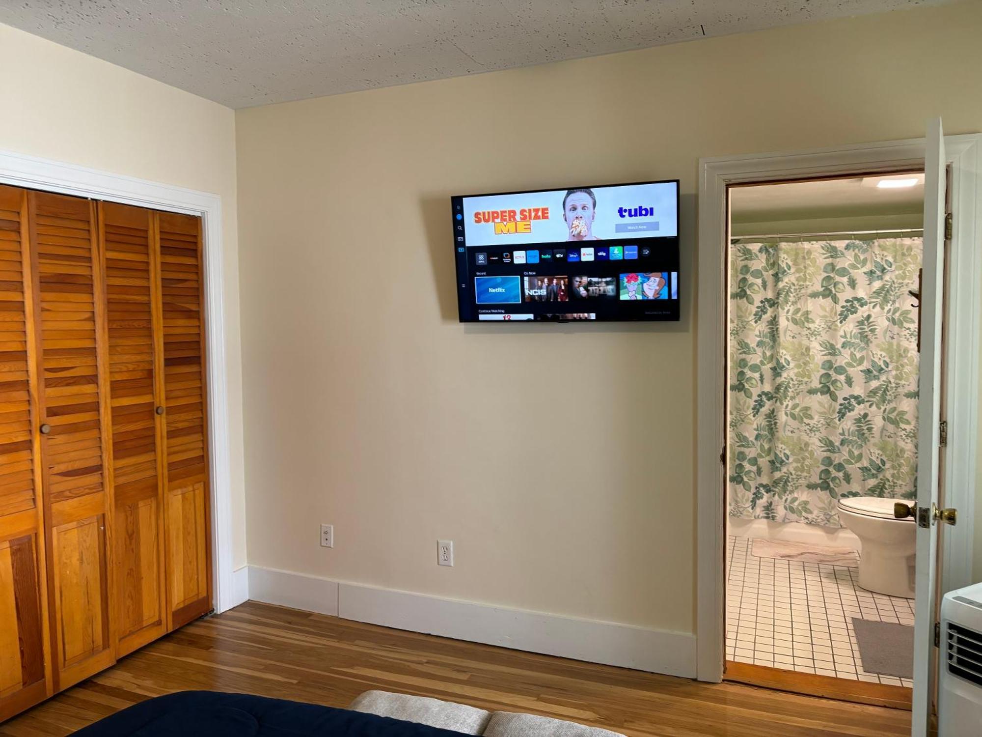 Traveler'S Den In Medford Apartment Bagian luar foto
